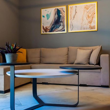 סלוניקי Cozy Modern Apartment Inside The City Center מראה חיצוני תמונה