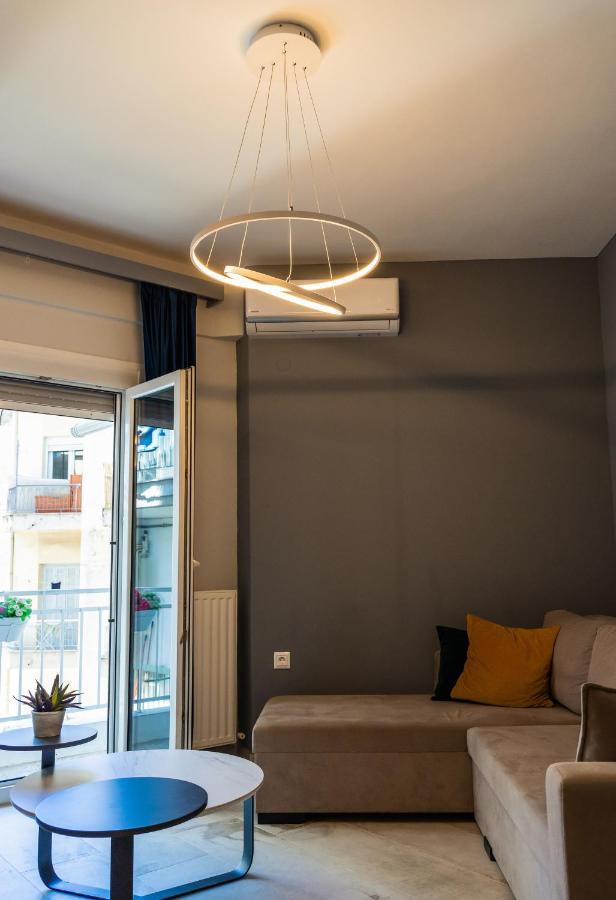 סלוניקי Cozy Modern Apartment Inside The City Center מראה חיצוני תמונה